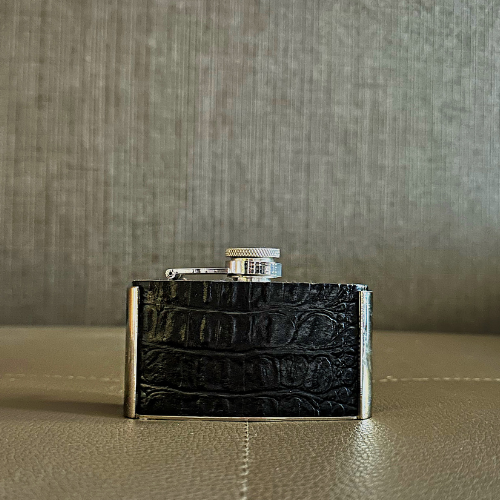 Black and silver Belt Buckle Flask is made of genuine cow hide fur and stainless steel.