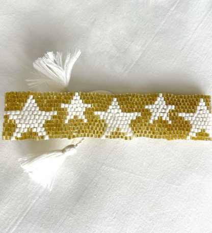 Gold And White Stars Beaded Bracelet - BRYKNOLO LLC